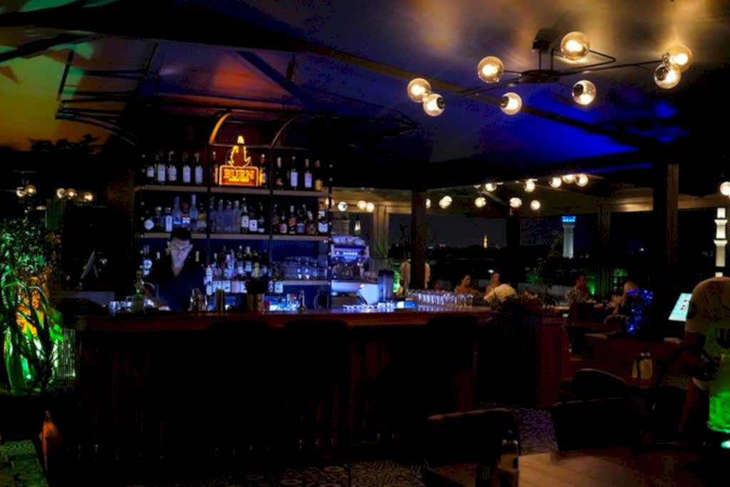 LotiPoints restaurant experience in Bakı Old City