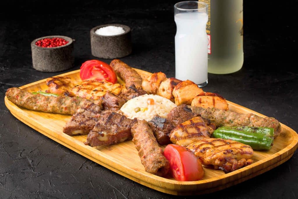 Loti Restaurant & Bar dining in Sultanahmet Bakı