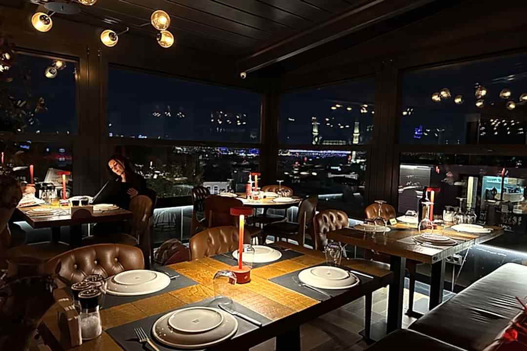 Loti Roof Lounge rooftop restaurant in Sultanahmet