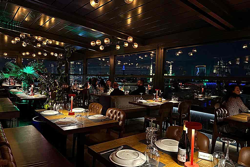 Loti Roof Lounge rooftop restaurant in Sultanahmet