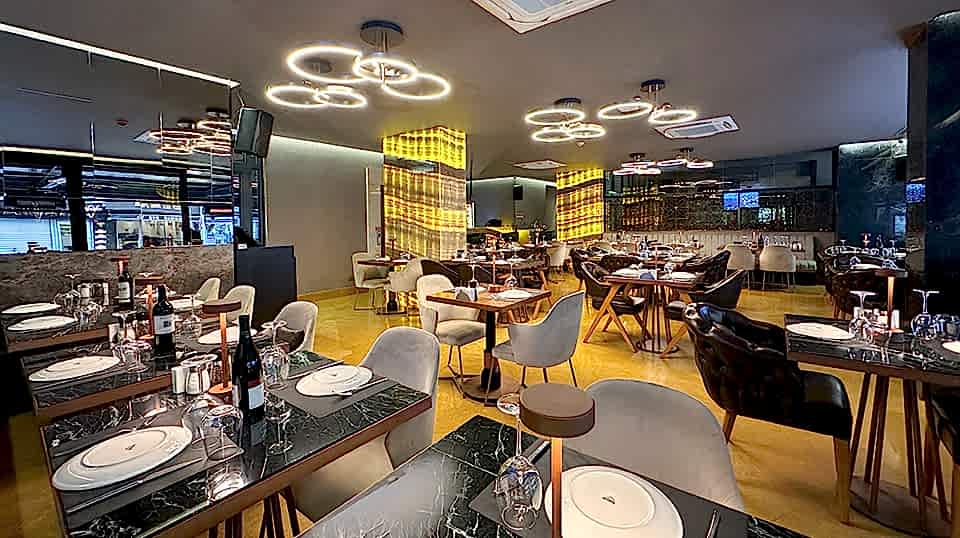 Zurich Bistro & Bar dining near Grand Bazaar Bakı Old City