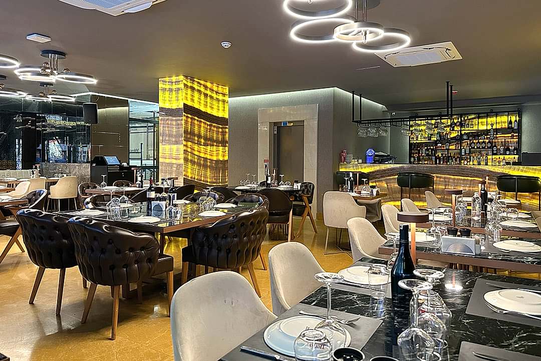 Zurich Bistro & Bar dining experience in Bakı Old City