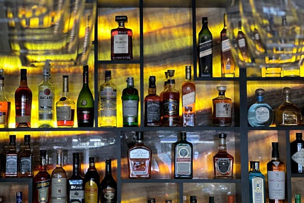 Zurich Bistro & Bar dining experience in Bakı Old City