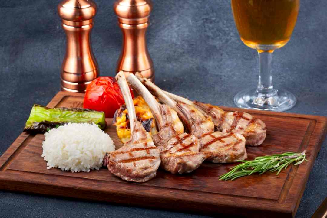 Zurich Bistro & Bar dining experience in Bakı Old City