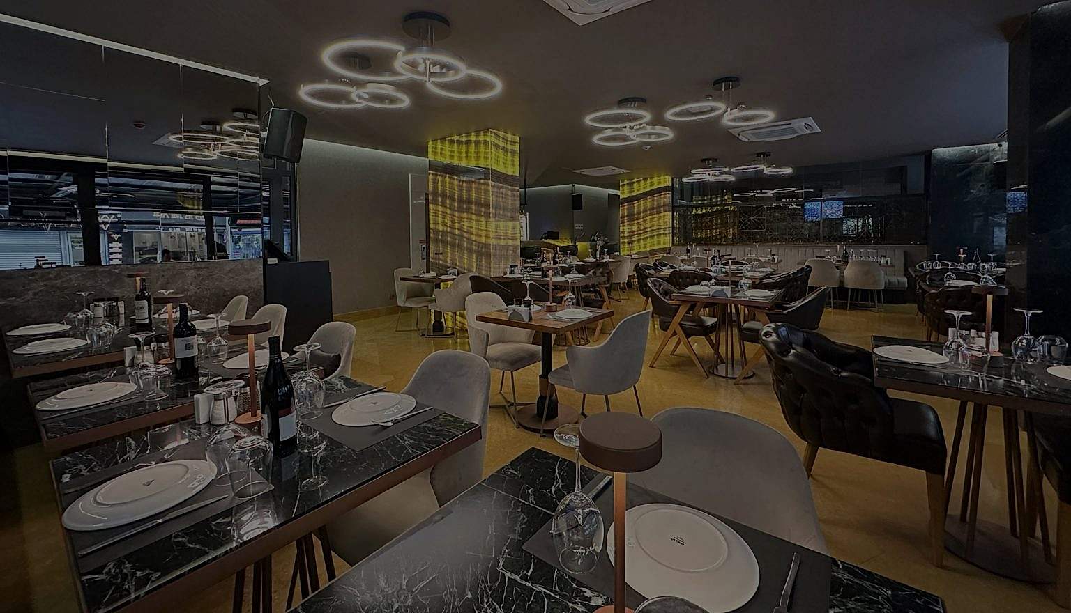 Zurich Bistro & Bar dining experience in Bakı Old City