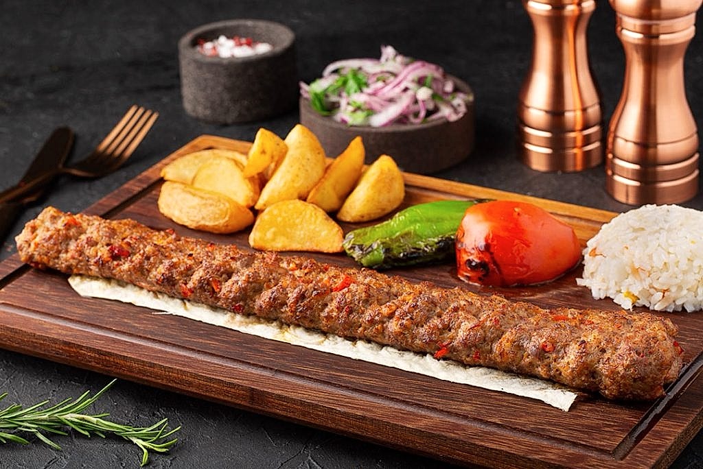 Kebab dish at a LotiPoints restaurant in Bakı Old City