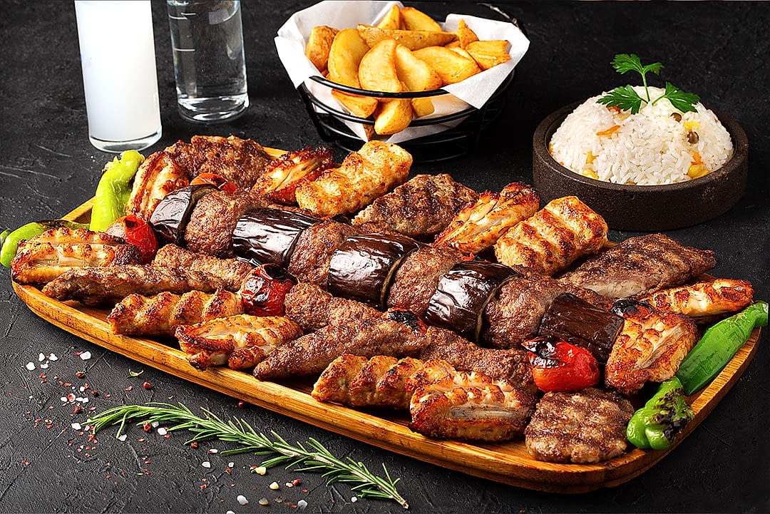 Mixed kebab plate at a LotiPoints restaurant in Bakı